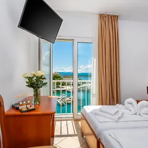 Hotell Adria, Malinska